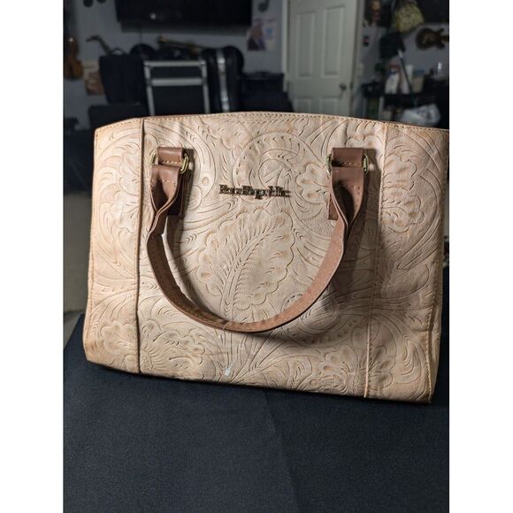 BocaRepublic - Picture 1 of 2